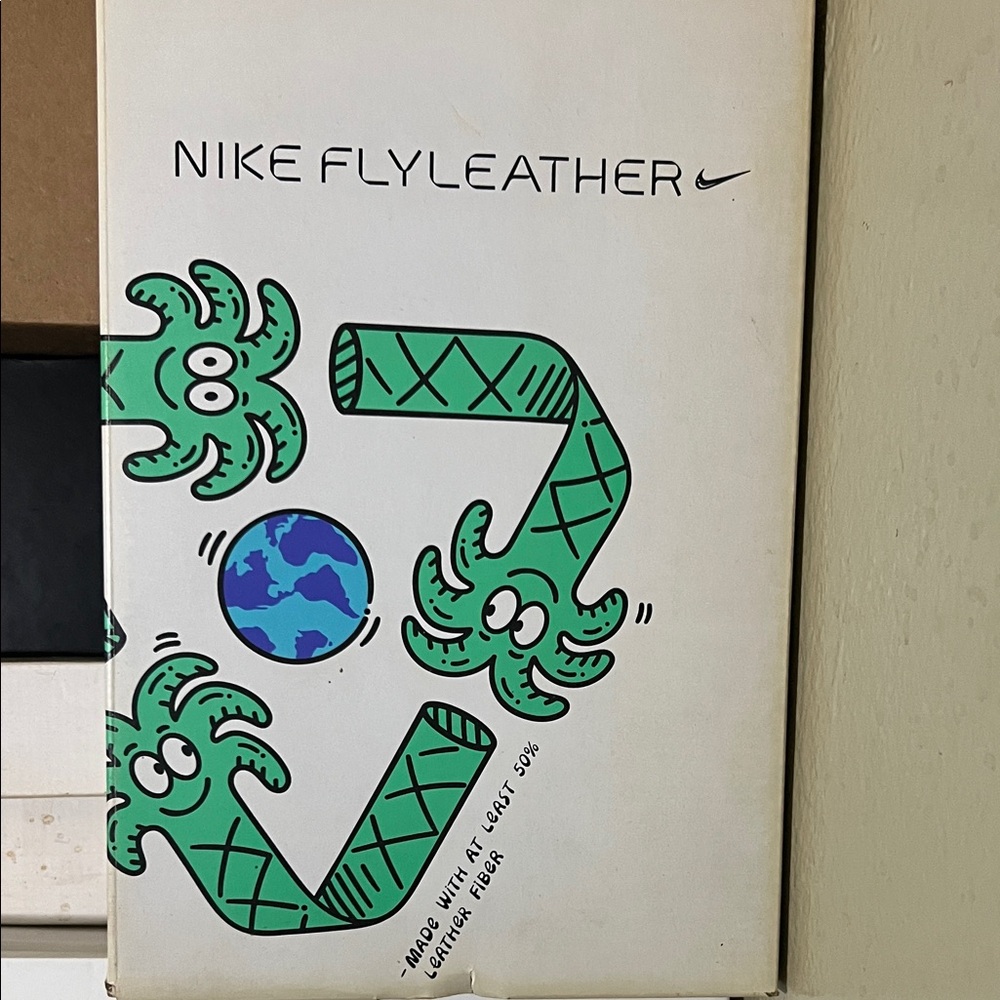 NWT Nike Cortez 2019 earth day with Green and Blue Graphics 🔥🔥🔥 - Picture 5 of 5
